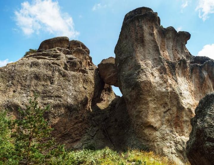 Караджов камък
