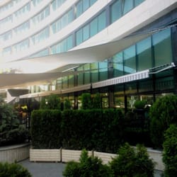 Мембрана в градината на Radisson Blu Grand Hotel, гр. София – юни 2013 г.  Три препокриващи се тенти от PVC текстил PANAMA MEHLER 900 FR